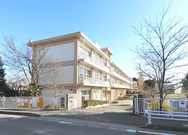 千葉市緑区平山町の中古一戸建て(千葉市立川戸中学校)