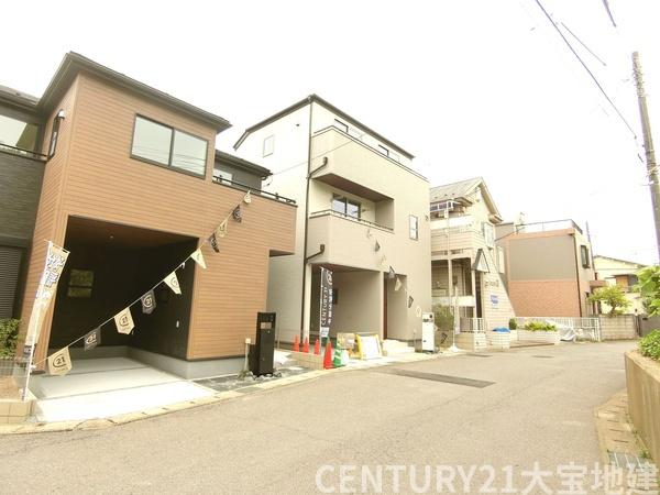 千葉市稲毛区小仲台８丁目　２号棟