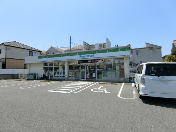 四街道市千代田2丁目【2期】 2号棟(ファミリーマート四街道物井店)