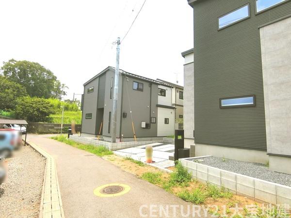 千葉市中央区葛城２丁目　２号棟