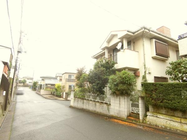 千葉市花見川区畑町の中古一戸建て(前面道路含む現地写真)