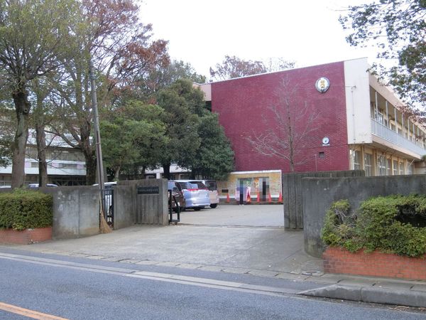 四街道市下志津新田【１４期】　１号棟(四街道市立四街道小学校)