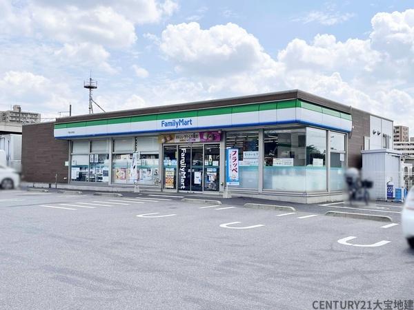 ライネスシティ千葉みなと(ファミリーマート千葉出洲港店)