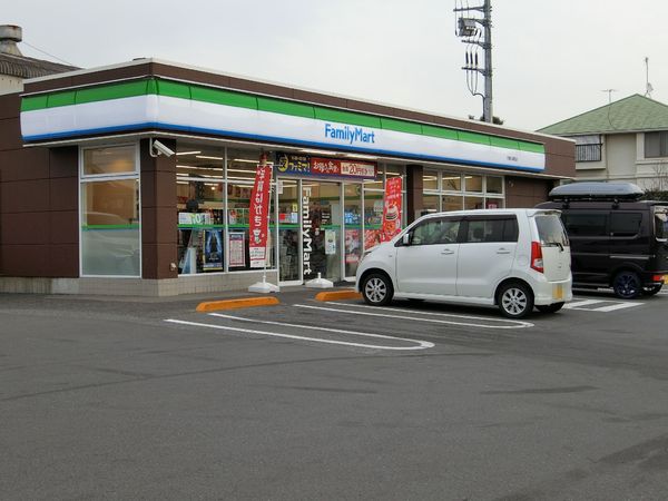 千葉市稲毛区六方町の中古一戸建て(ファミリーマート千葉小深町店)