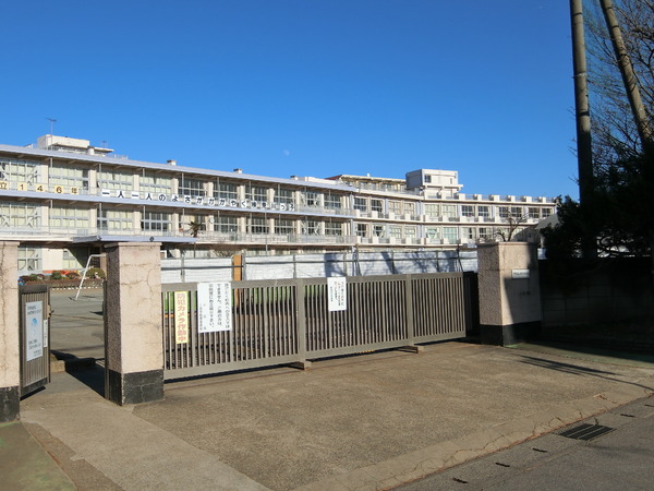 千葉市花見川区検見川町５丁目の土地(千葉市立検見川小学校)