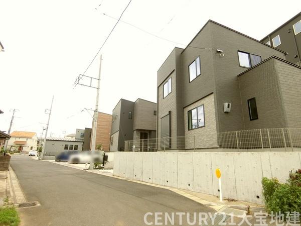 千葉市稲毛区萩台町　１３号棟