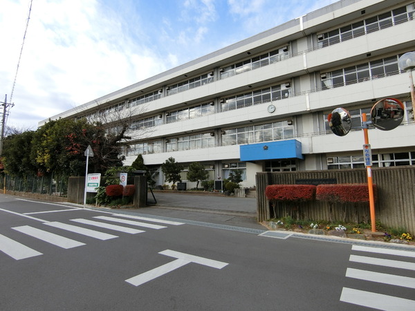 四街道市大日　Ｂ号棟(四街道市立四街道西中学校)