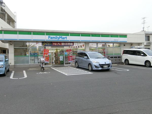 四街道市大日【０１期】　２号棟(ファミリーマート四街道大日店)