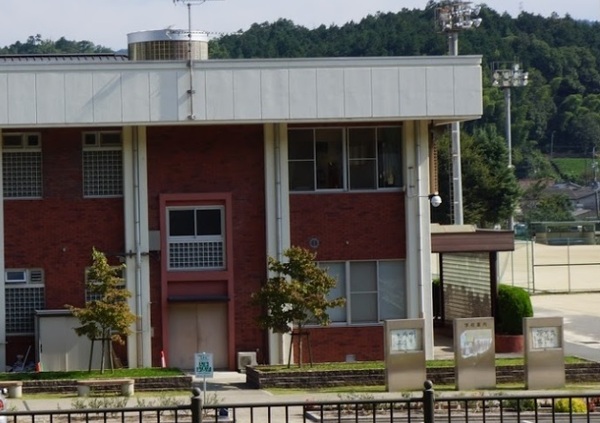 綴喜郡宇治田原町大字南小字栗所の中古一戸建て(宇治田原町立維孝館中学校)