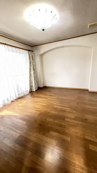 長岡京市西の京の中古一戸建て