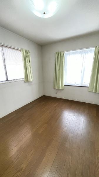 長岡京市西の京の中古一戸建て