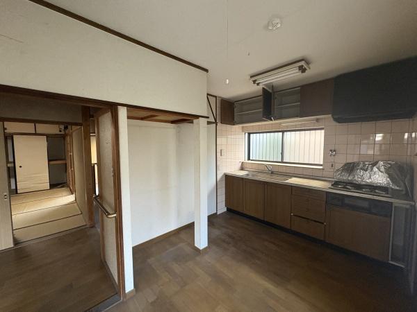 白川山本　一戸建て・倉庫