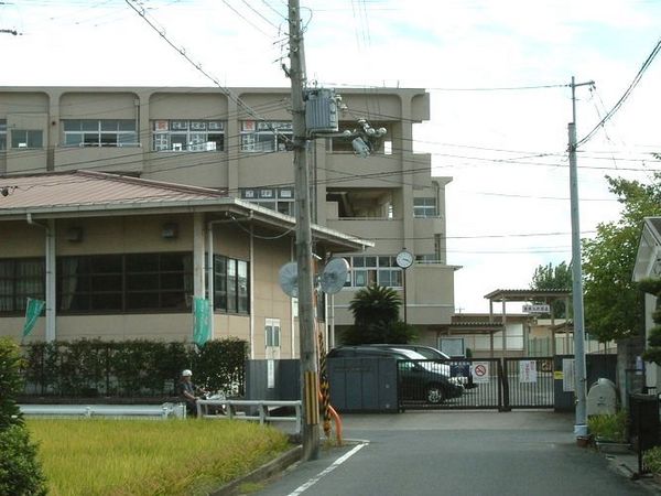 宇治市槇島町薗場の土地(宇治市立北宇治中学校)