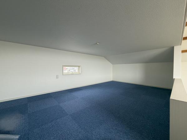 伊勢田町井尻　店舗付住宅