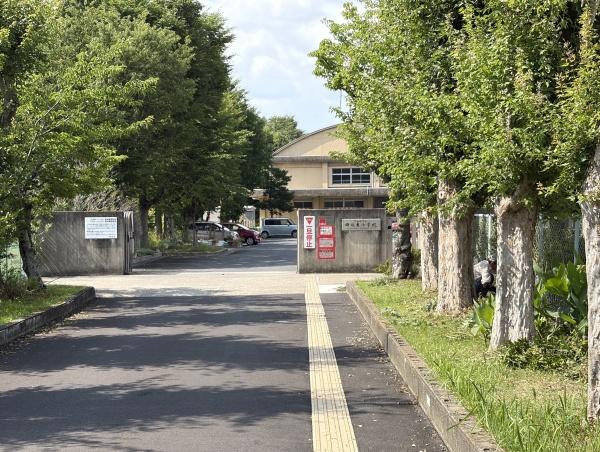 サンロイヤル新田辺アカデミア２号館(京田辺市立田辺東小学校)