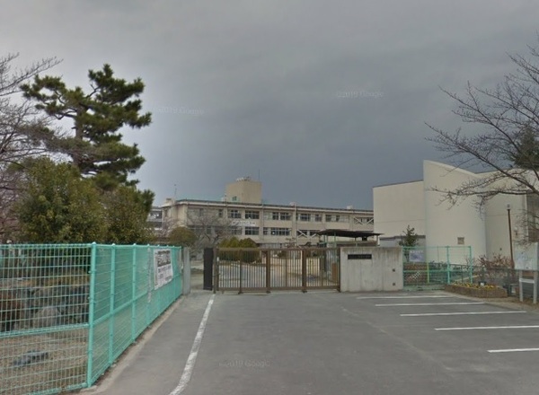 宇治市槇島町南落合の中古一戸建て(宇治市立槙島小学校)