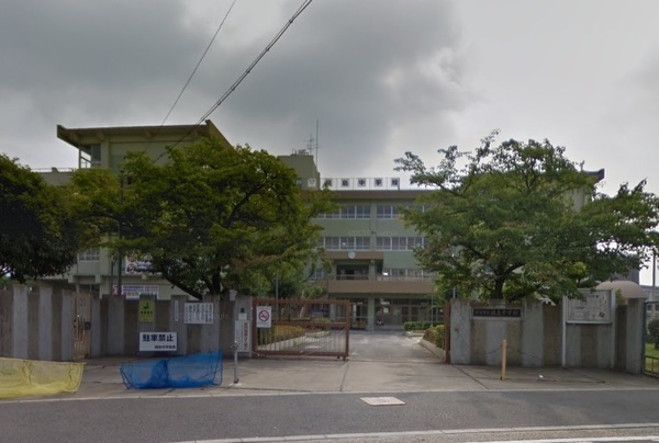 宇治市槇島町南落合の中古一戸建て(宇治市立槇島中学校)