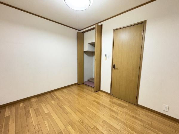 京都市山科区上花山花ノ岡町の中古一戸建て