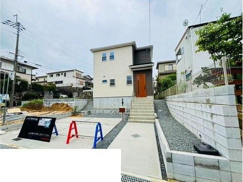 寝屋川市成田東町の新築一戸建