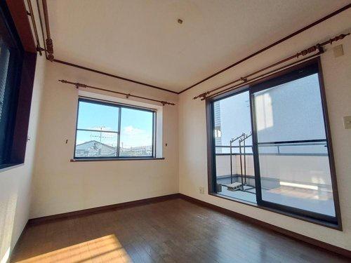 寝屋川市幸町の中古一戸建
