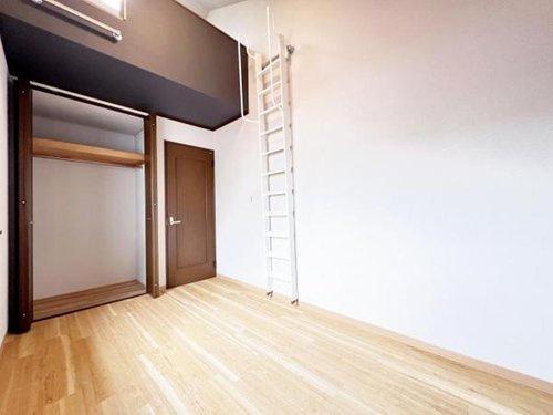 枚方市南中振２丁目の中古一戸建て