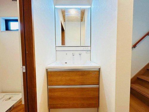 寝屋川市点野３丁目の新築一戸建