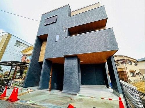寝屋川市点野３丁目の新築一戸建
