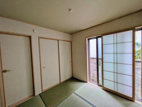 寝屋川市高柳３丁目の新築一戸建