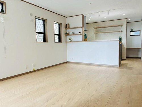 寝屋川市川勝町の新築一戸建