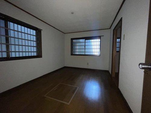 寝屋川市高柳２丁目の中古一戸建