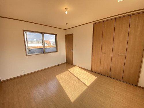 寝屋川市池田旭町の中古一戸建て