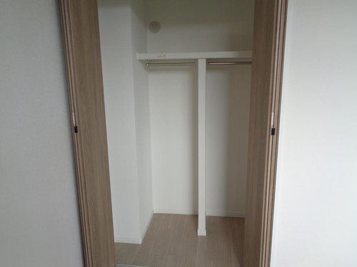 エルフラッツ萱島