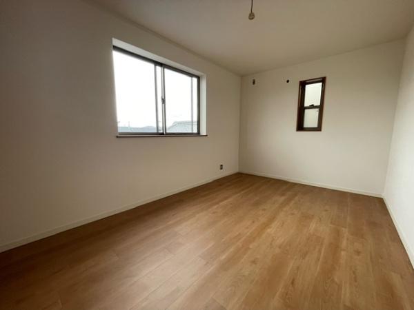 寝屋川市萱島東１丁目の中古一戸建て