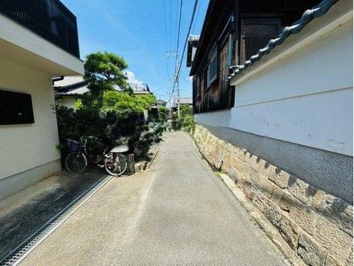 寝屋川市秦町の中古一戸建て