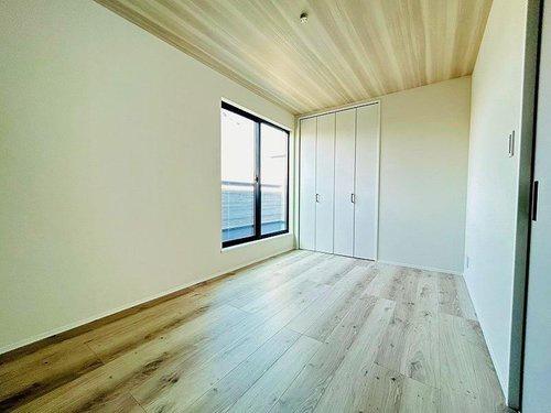 寝屋川市池田３丁目の新築一戸建