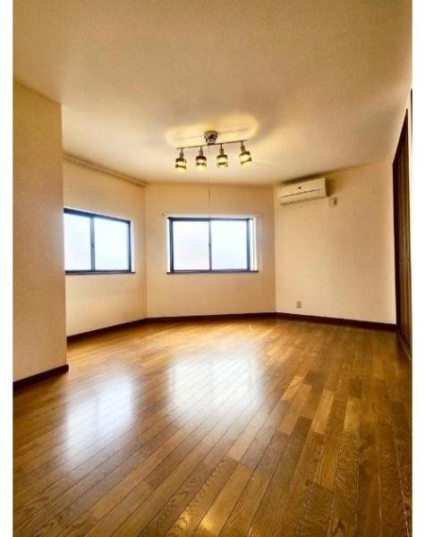 寝屋川市堀溝３丁目の中古一戸建