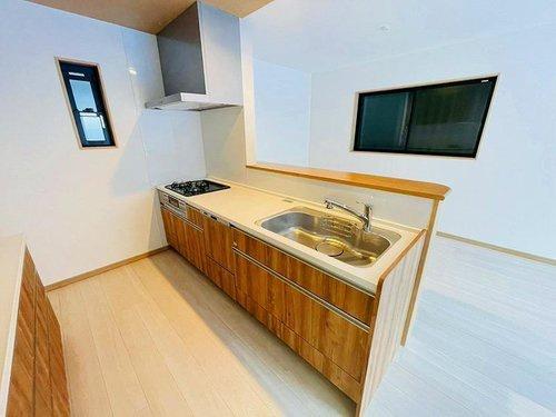 寝屋川市高宮栄町の新築一戸建