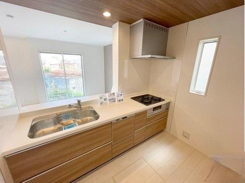 寝屋川市菅相塚町の新築一戸建