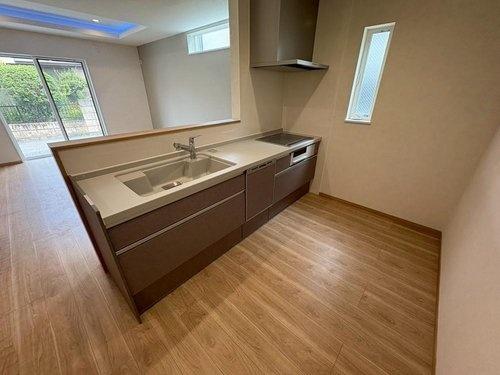 寝屋川市成美町の新築一戸建