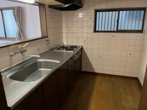 寝屋川市高柳５丁目の中古一戸建て