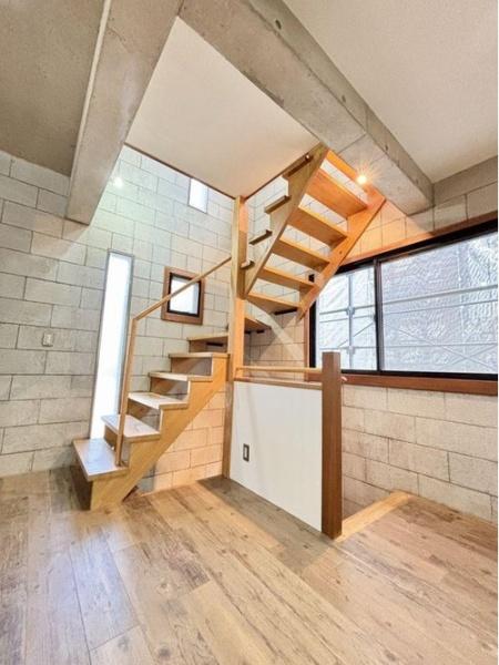 寝屋川市萱島南町の中古一戸建て