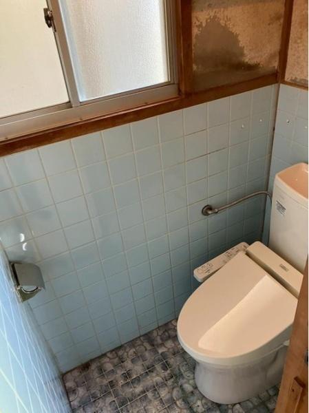 寝屋川市中木田町の中古一戸建て(トイレ)