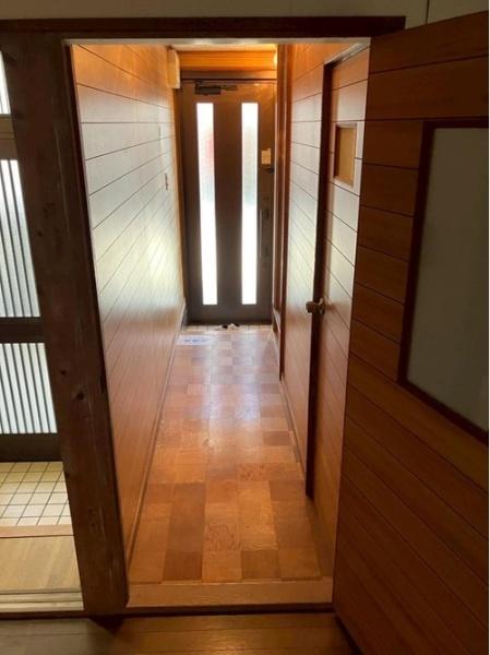 寝屋川市中木田町の中古一戸建て(玄関)