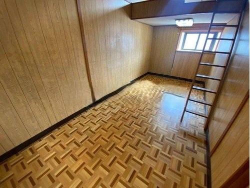 寝屋川市高柳７丁目の中古一戸建