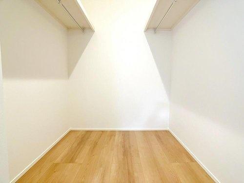 寝屋川市高柳３丁目の新築一戸建