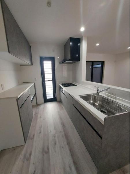 寝屋川市成美町の新築一戸建