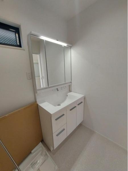 寝屋川市成美町の新築一戸建