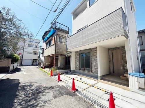寝屋川市池田本町の新築一戸建