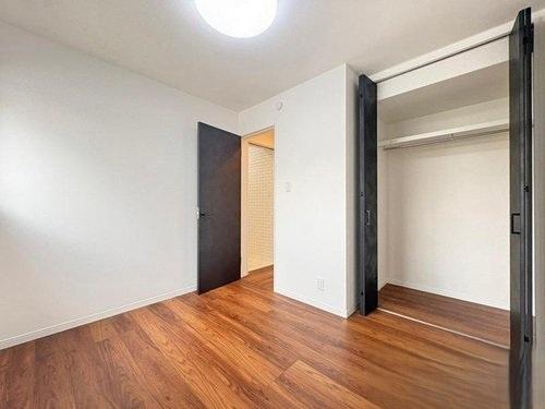 寝屋川市緑町の中古一戸建て