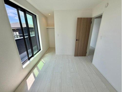 寝屋川市高宮２丁目の新築一戸建